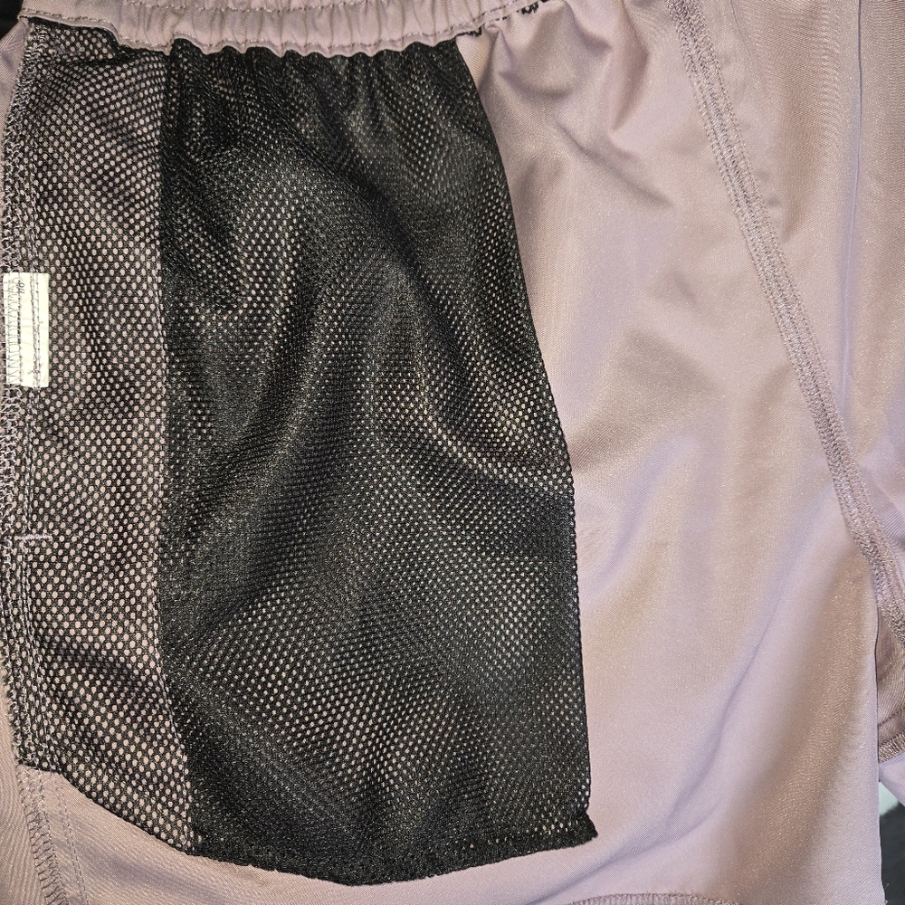 Mens Oakley Mauve Shorts - Picture 4 of 4